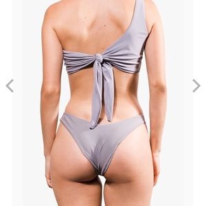 NWT Blackbough Shark Gray bikini bottoms